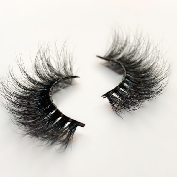 Lujain Al Bayat Lashes